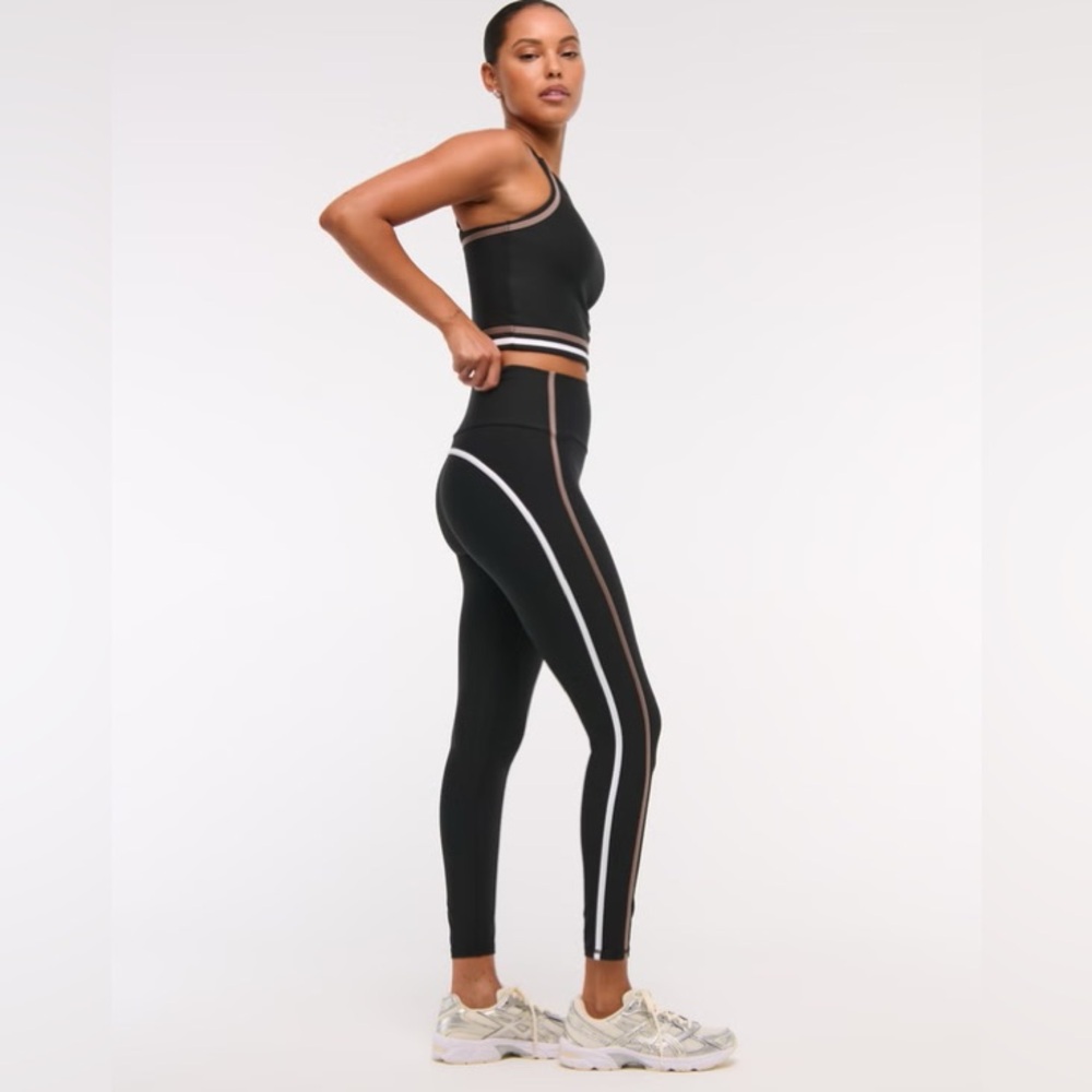 Active by Abercrombie & Fitch YBP SculptLUX Leggings.